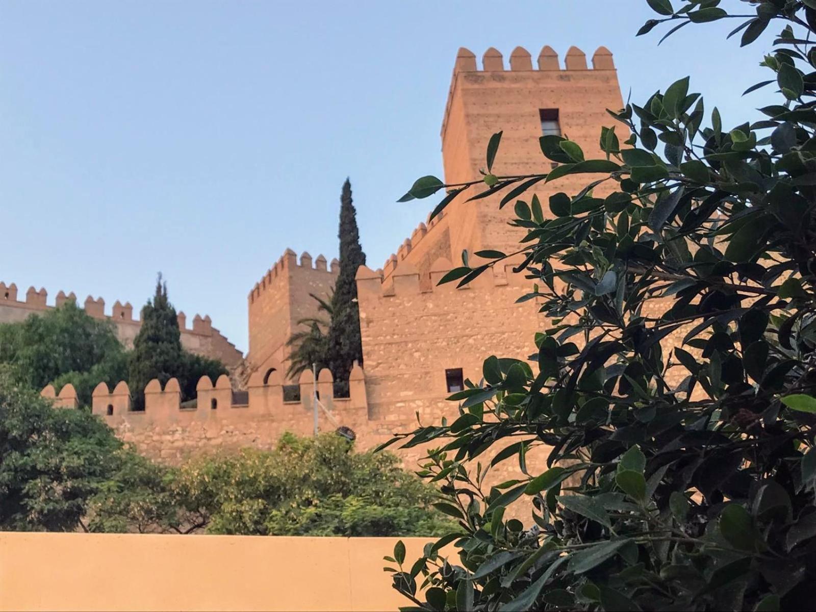 Casita La Paloma Bonita Del Pescador Hasta 5 Personas En El Casco Antiguo La Medina Centro Almeria Bajo Alcazaba Terraza Buena Vista Parking Privado Y Sabanas En Opcion Екстер'єр фото