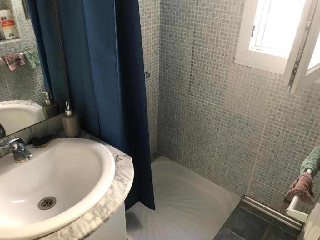 Casita La Paloma Bonita Del Pescador Hasta 5 Personas En El Casco Antiguo La Medina Centro Almeria Bajo Alcazaba Terraza Buena Vista Parking Privado Y Sabanas En Opcion Екстер'єр фото