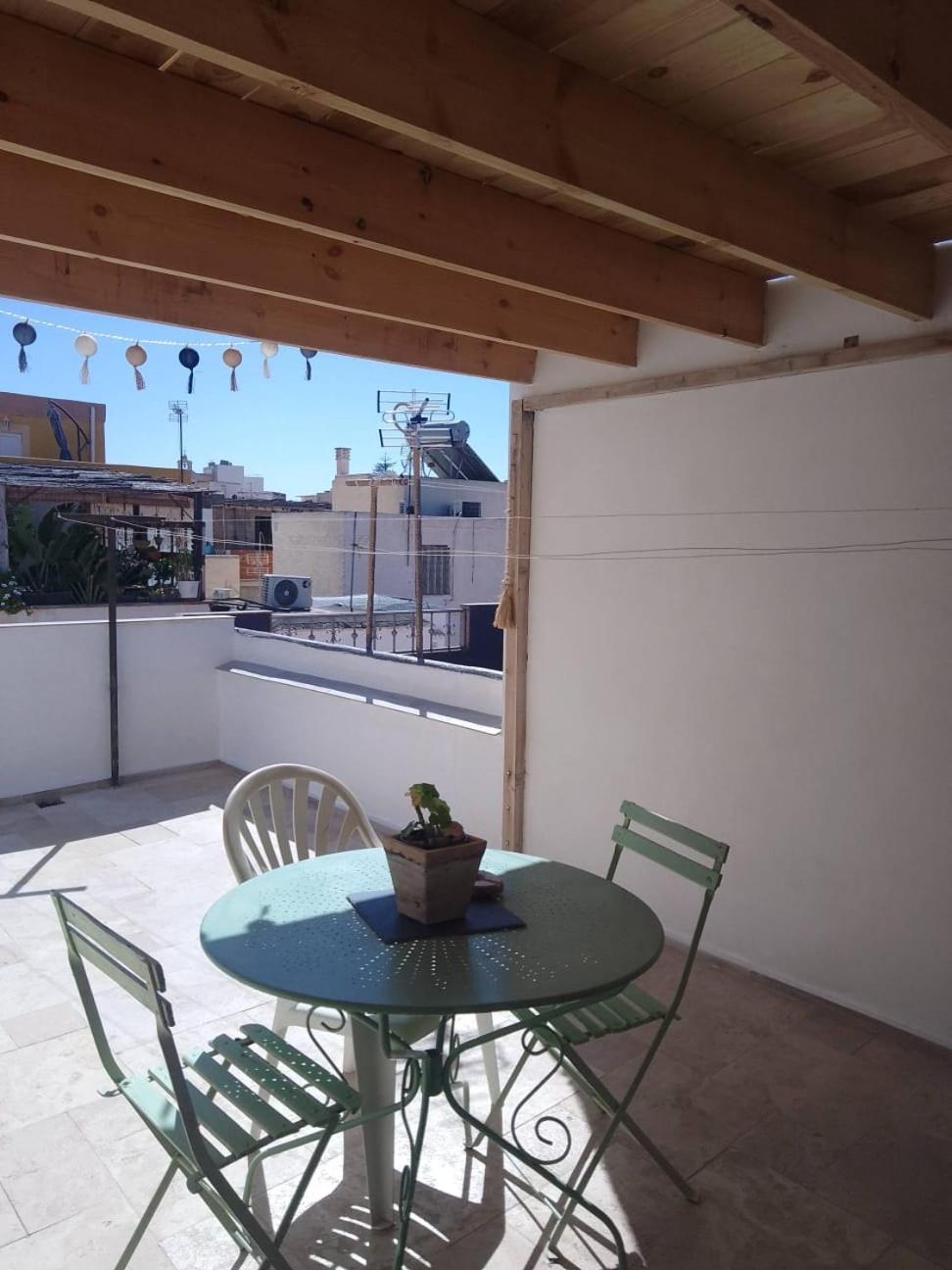 Casita La Paloma Bonita Del Pescador Hasta 5 Personas En El Casco Antiguo La Medina Centro Almeria Bajo Alcazaba Terraza Buena Vista Parking Privado Y Sabanas En Opcion Екстер'єр фото