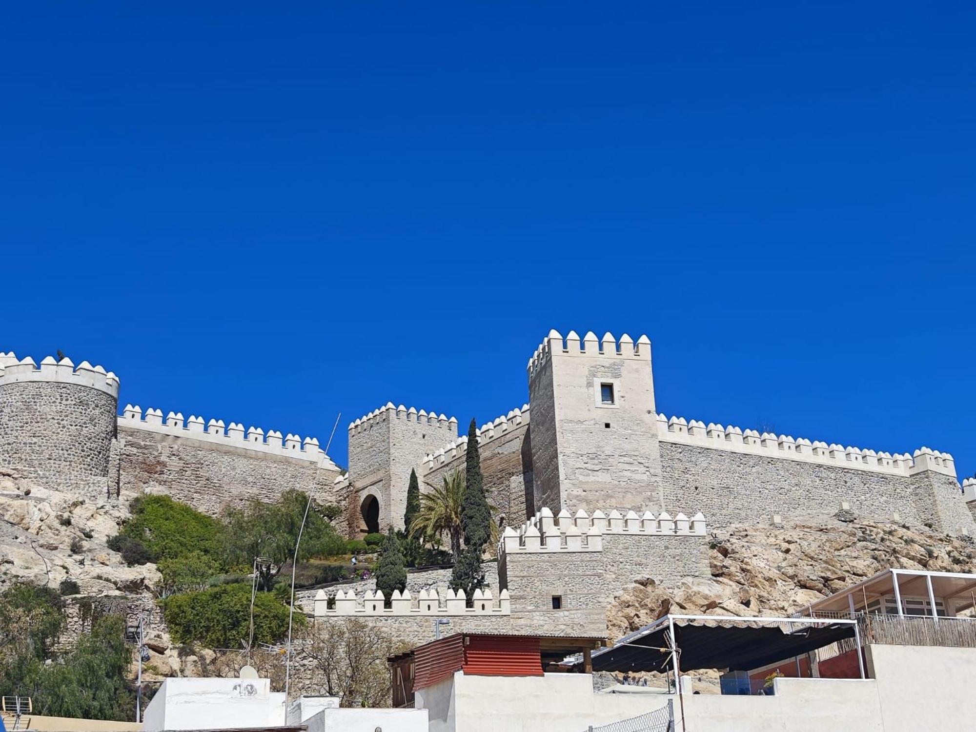 Casita La Paloma Bonita Del Pescador Hasta 5 Personas En El Casco Antiguo La Medina Centro Almeria Bajo Alcazaba Terraza Buena Vista Parking Privado Y Sabanas En Opcion Екстер'єр фото